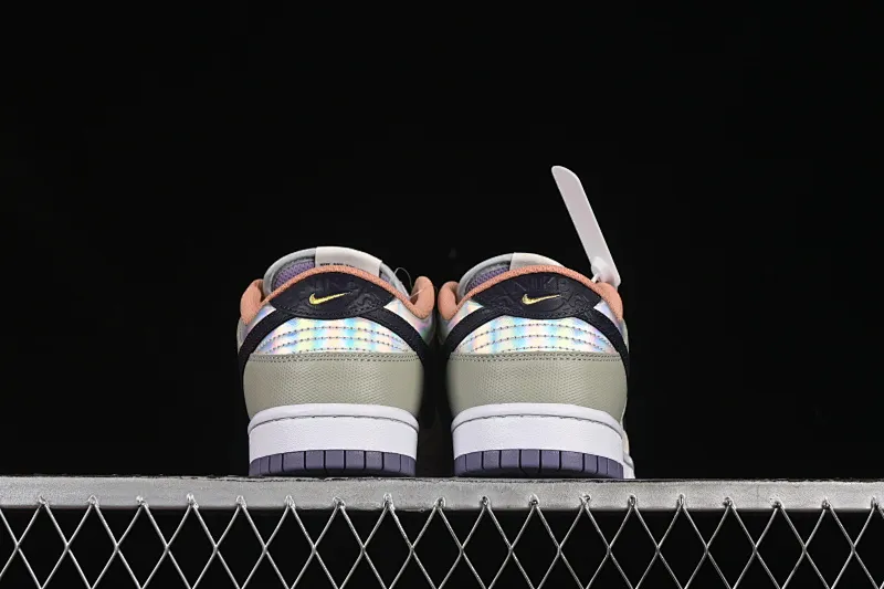 All categories Nk SB Dunk Series Nk SB Dunk Low low-top sneakers Nike Dunk Low "Floral Swoosh" floral theme low-top casual sneakers HV5750-133